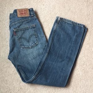 Levi jeans. 514 slim